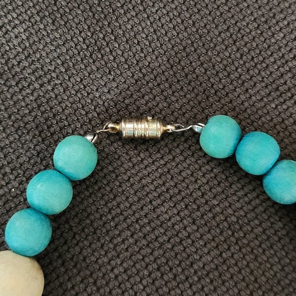 Claire's Wood Beaded Multicolor Bohemian Necklace - Picture 13 of 13